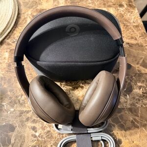 Beats by Dre Brown Over-Ear Headphones